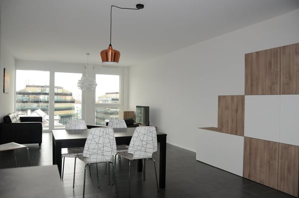 4.5 pièces meublé-équipé à 2' du M2 / 4.5 room apartment all included 2' from M2 3