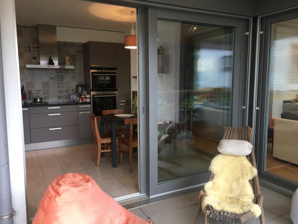 Prächtige Durchgangswohnung mit Balkon-Terrasse in idealer Lage 4