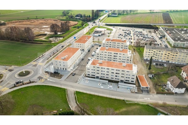 Unique et lumineux 5,5 pièces premier propriétaire, terrasse spacieuse et confort moderne 9