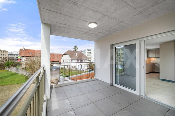 Unique et lumineux 5,5 pièces premier propriétaire, terrasse spacieuse et confort moderne 7