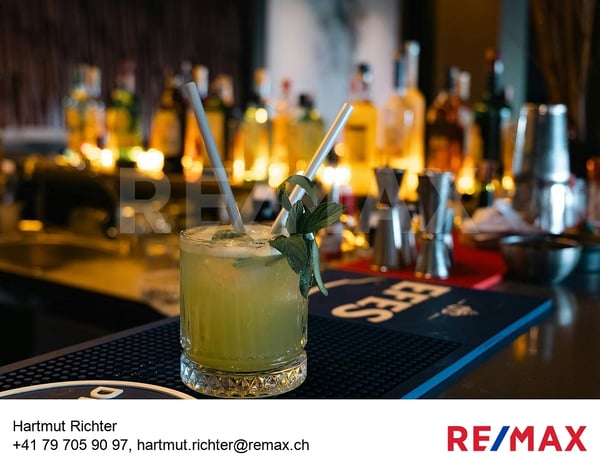 Opportunité rare à Fribourg : Café, Lounge & Restaurant clé en main 1