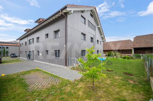 Appartement 4.5 pièces avec grand jardin privatif  confort moderne et cadre verdoyant à Russy 7
