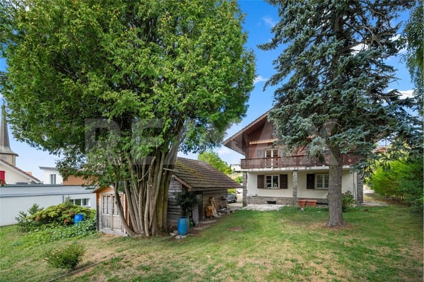 Magnifique grand chalet offrant un grand potentiel au cur de Giffers 8