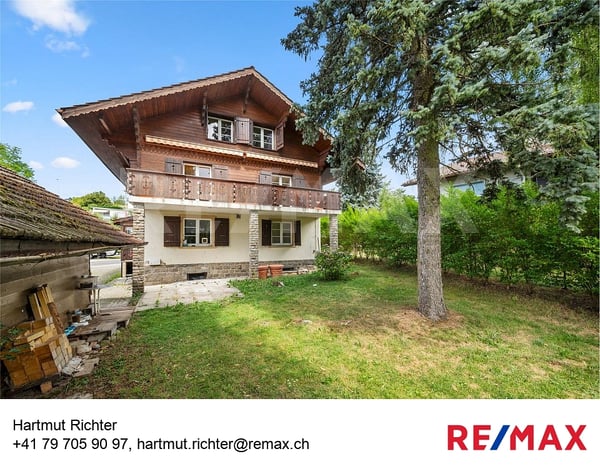 Magnifique grand chalet offrant un grand potentiel au cur de Giffers 1