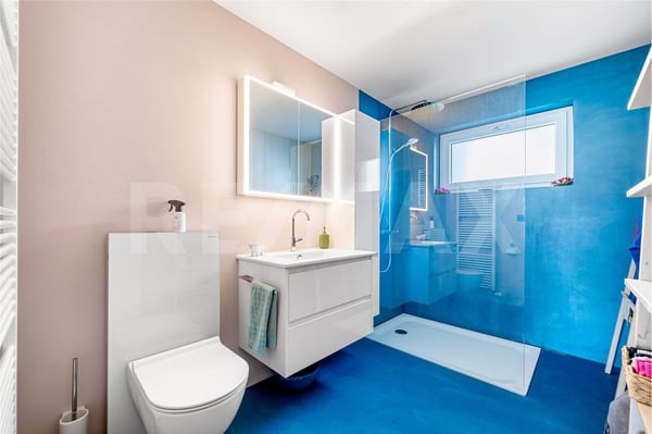 Villa d'architecte avec appartement indépendant 12