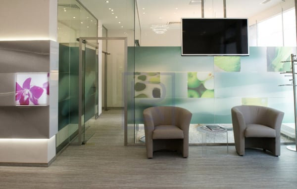 Spacieuse arcade commerciale 12