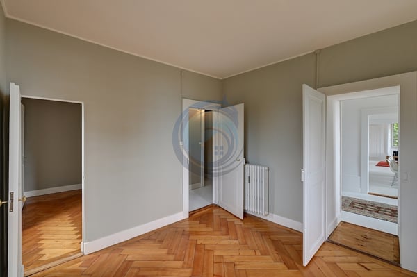 MAGNIFIQUE APPARTEMENT DE 7,5 PIÈCES AVEC VUE SUR LE LAC 12
