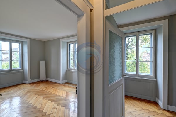 MAGNIFIQUE APPARTEMENT DE 7,5 PIÈCES AVEC VUE SUR LE LAC 11