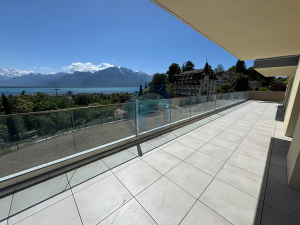 APPARTEMENT NEUF DE 4,5 PIÈCES AVEC VUE PANORAMIQUE SUR LE LAC 13