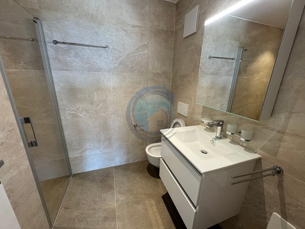 APPARTEMENT NEUF DE 4,5 PIÈCES AVEC VUE PANORAMIQUE SUR LE LAC 10