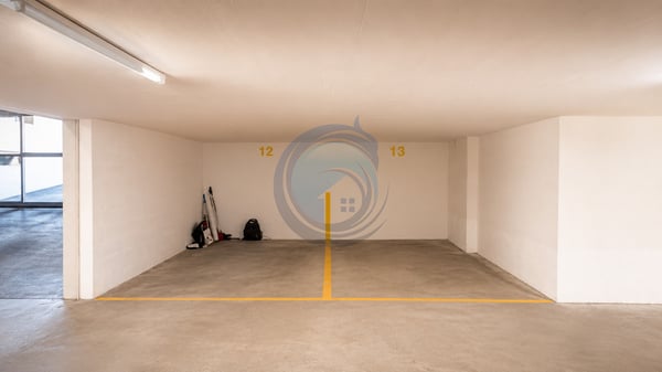 BEL APPARTEMENT TRAVERSANT DE 3,5 PIÈCES AVEC JOLI BALCON 12