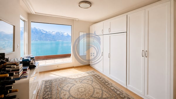 MAGNIFIQUE ATTIQUE DE 4.5 PIÈCES AVEC VUE PANORAMIQUE SUR LE LAC 7