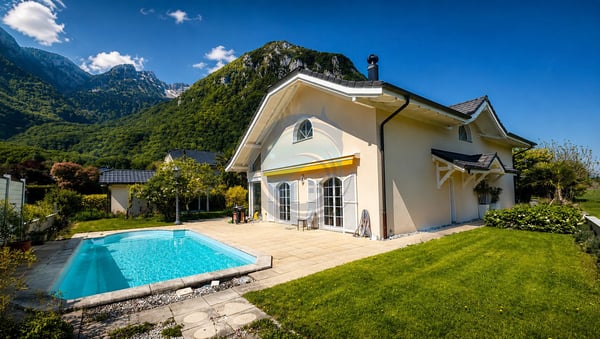 CHARMANTE VILLA INDIVIDUELLE DE 6,5 PIÈCES AVEC CACHET ET PISCINE 6