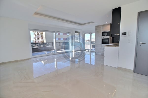 MAGNIFIQUE APPARTEMENT DE STANDING DE 4,5 PIÈCES AVEC BALCONS 4