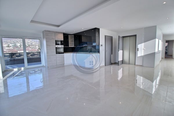 MAGNIFIQUE APPARTEMENT DE STANDING DE 4,5 PIÈCES AVEC BALCONS 2