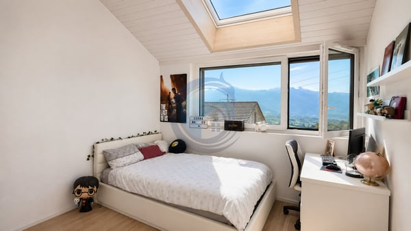 JOLIE VILLA JUMELLE DE 5.5 PIECES AVEC VUE SUR LE LAC 11