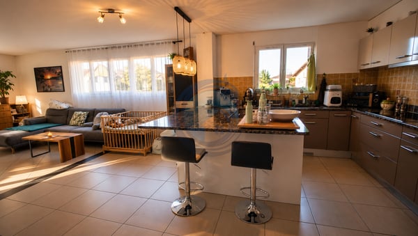 BEAU DUPLEX D'ANGLE DE 4,5 PIECES AVEC TERRASSE ET JARDIN PRIVATIF 1