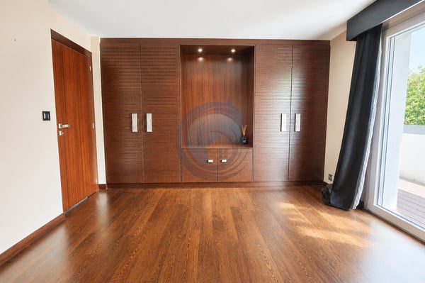 SOMPTUEUX APPARTEMENT EN DUPLEX DE 5.5 PIÈCES AVEC VUE SUR LE LAC 11