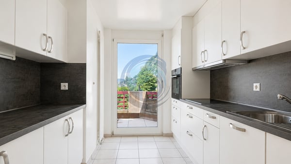 MAGNIFIQUE APPARTEMENT DE 3.5 PIÈCES AVEC VUE SUR LE LAC 8