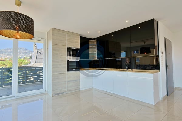 MAGNIFIQUE APPARTEMENT DE STANDING DE 4,5 PIÈCES AVEC BALCONS 3