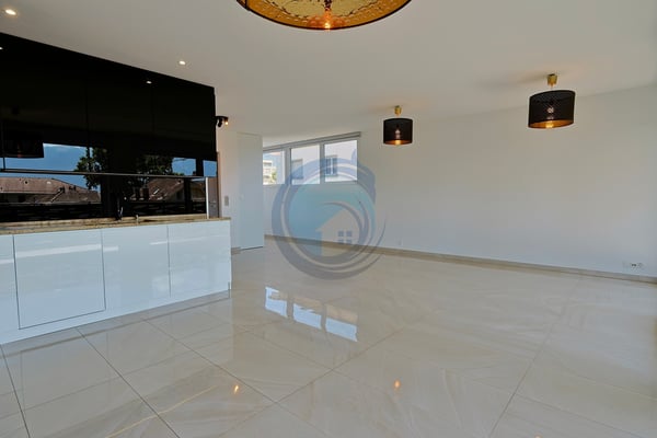 MAGNIFIQUE APPARTEMENT DE STANDING DE 4,5 PIÈCES AVEC BALCONS 4