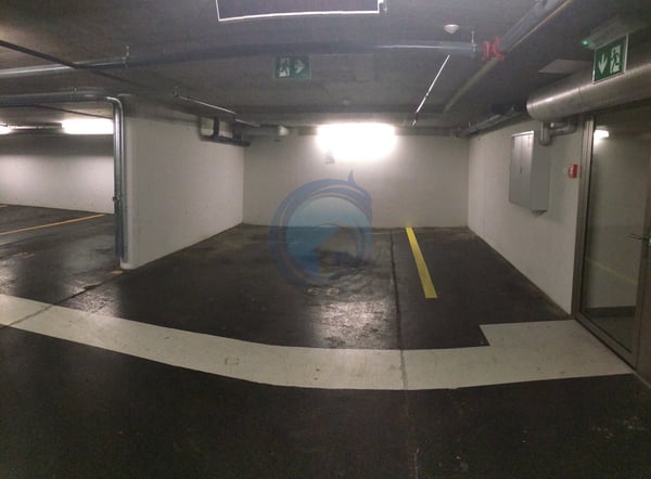 PLACE DE PARC INTÉRIEURE POUR MOTO AU CENTRE DE MONTREUX 2