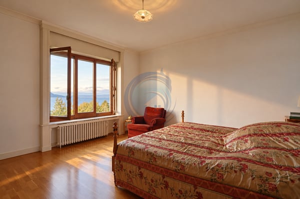 SPACIEUX APPARTEMENT DE 4,5 PIÈCES AVEC VUE PANORAMIQUE SUR LE LAC 6