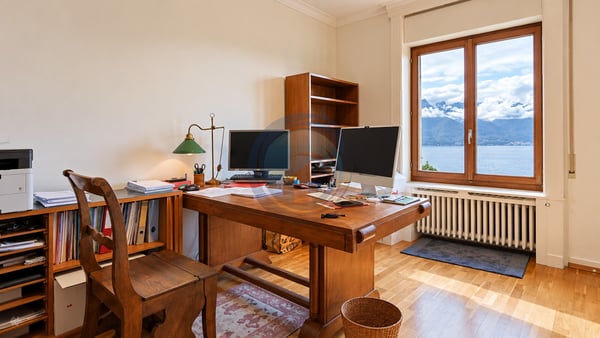 SPACIEUX APPARTEMENT DE 4,5 PIÈCES AVEC VUE PANORAMIQUE SUR LE LAC 7