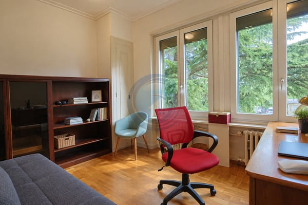 SPACIEUX APPARTEMENT DE 4,5 PIÈCES AVEC VUE PANORAMIQUE SUR LE LAC 9