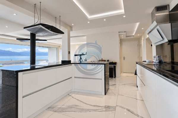 MAGNIFIQUE APPARTEMENT DE STANDING DE 4,5 PIÈCES AVEC VUE SUR LE LAC 8