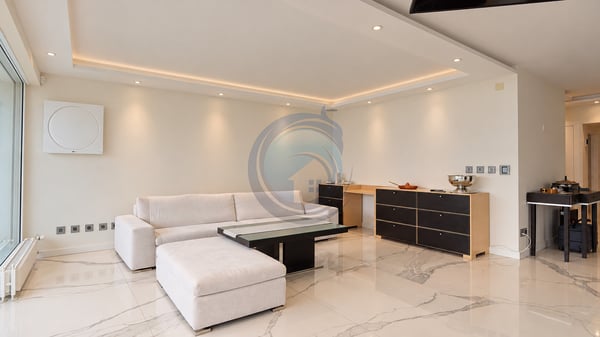 MAGNIFIQUE APPARTEMENT DE STANDING DE 4,5 PIÈCES AVEC VUE SUR LE LAC 5