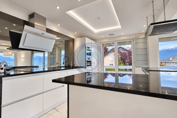 MAGNIFIQUE APPARTEMENT DE STANDING DE 4,5 PIÈCES AVEC VUE SUR LE LAC 9