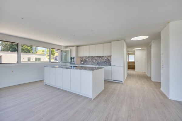 NEUBAU - Exklusive 4.5-Zimmer-Attikawohnung mit grosszügiger Terrasse und wunderschöner Aussicht 3