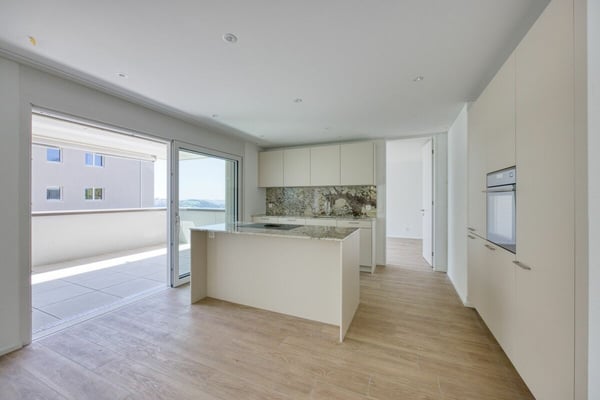 NEUBAU - 4.5 Zimmer-Wohnung mit traumhafter Aussicht 2