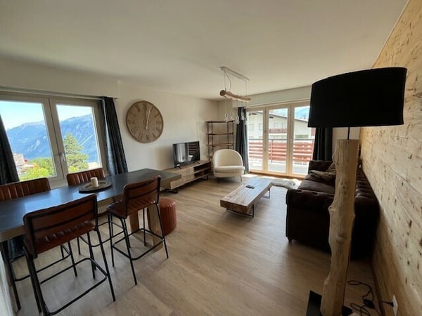 Armorial, 1 pièces, 1ème étage 4