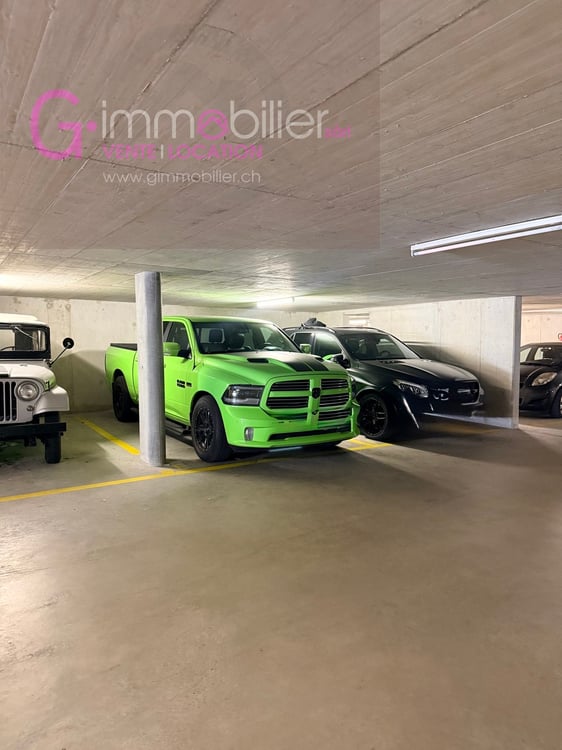 Une ou deux place de parc intérieures dans un parking souterrain 5