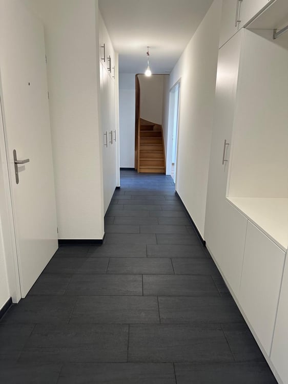 Erstvermietung: Frisch renovierte 6.5-Zimmer-Maisonettewohnung mit zwei Terrassen 8
