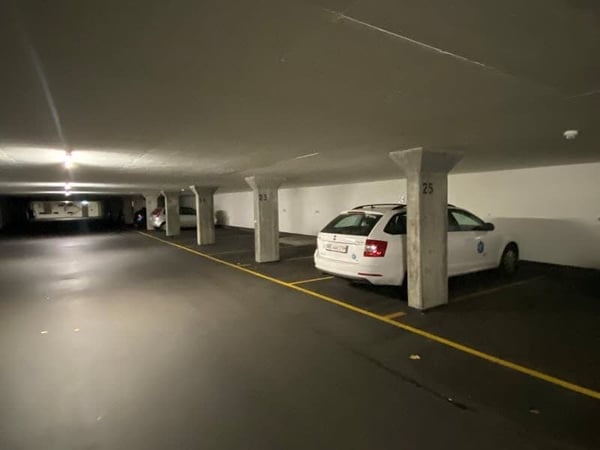 Tiefgaragenplatz an der Schwarztorstrasse 60, Bern 3