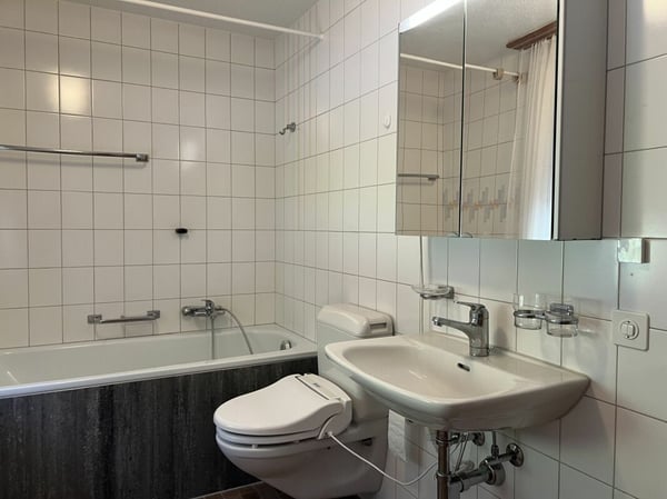 4.5-Zimmerwohnung 1. OG mit Seesicht im Zentrum von Beatenberg 10