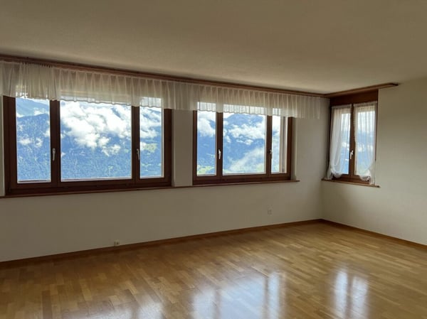 4.5-Zimmerwohnung 1. OG mit Seesicht im Zentrum von Beatenberg 12