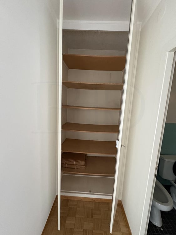 Bureau d'environ 61 m1 au 5ème étage 4