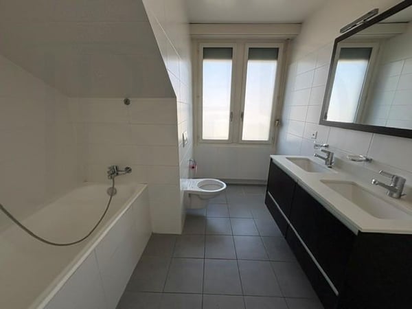Appartement de 5 pièces au 5ème étage 2
