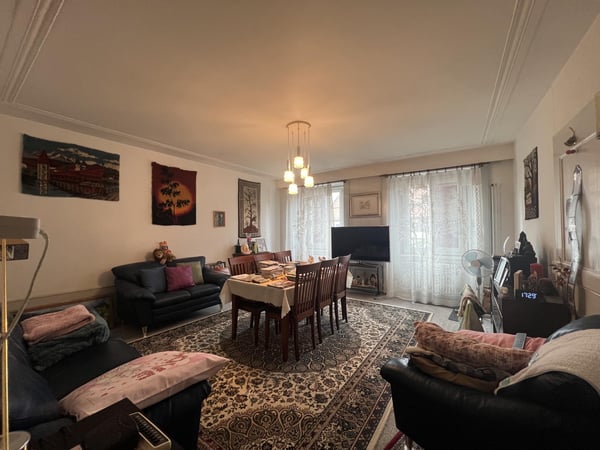 Immeuble de caractère en plein centre-ville 12