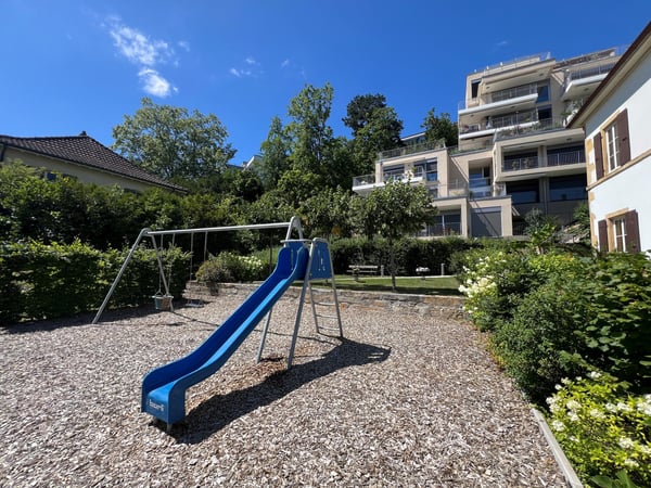 Appartement contemporain avec terrasse et jardin privatif au centre de Neuchâtel 13