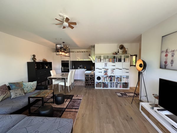 Appartement contemporain avec terrasse et jardin privatif au centre de Neuchâtel 5