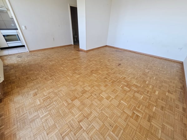 Studio moderne avec balcon et vue imprenable à Neuchâtel 3
