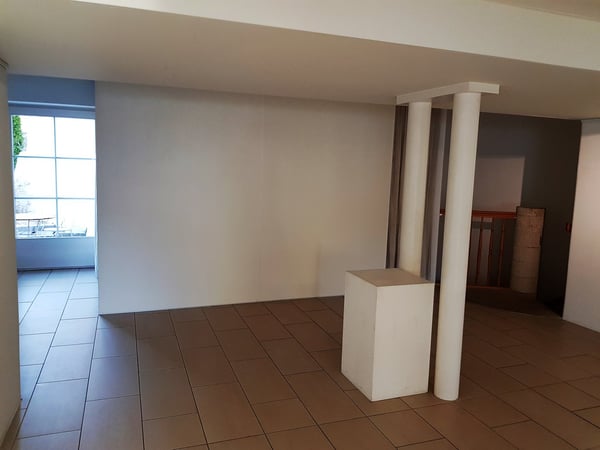 Place de la Collégiale, Valangin - Local commercial à louer sur 2 niveaux 7