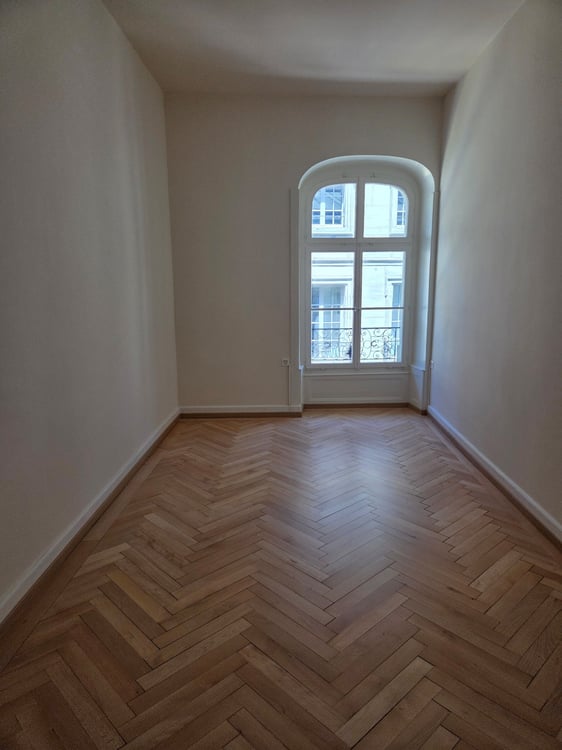FRIBOURG - RUE DE LAUSANNE 34 - MAGNIFIQUE 5.5 PIECES  RENOVE AU 2EME 7