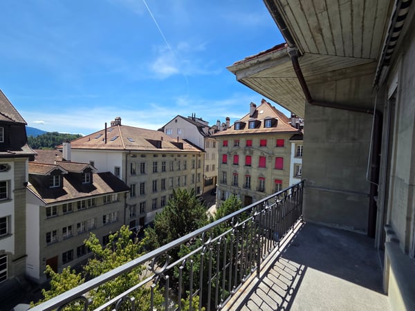 FRIBOURG - RUE DE LAUSANNE 34 - MAGNIFIQUE 5.5 PIECES  RENOVE AU 2EME 13