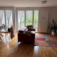 Spacieux appartement de 5 pièces avec balcon à Genève 2